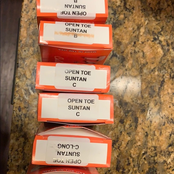 Tamara footed or footless pantyhose tights Hooters - Picture 4 of 5